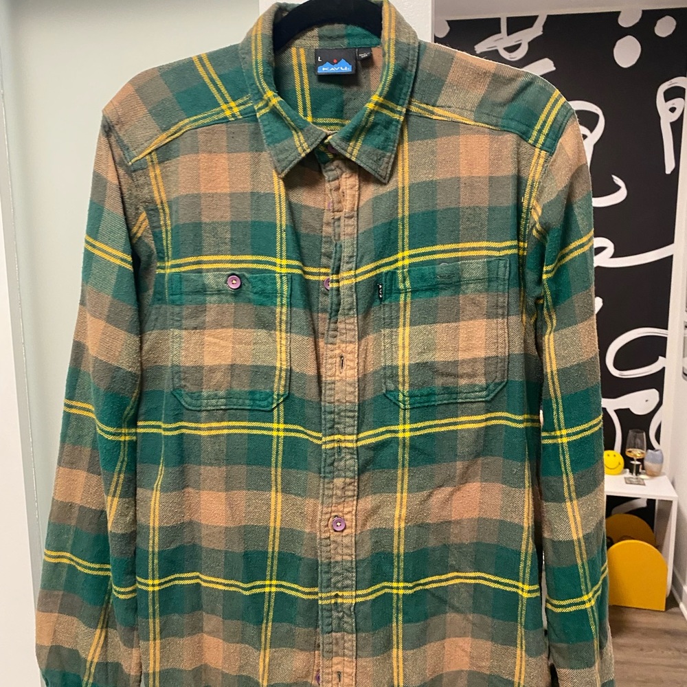 KAVU green flannel